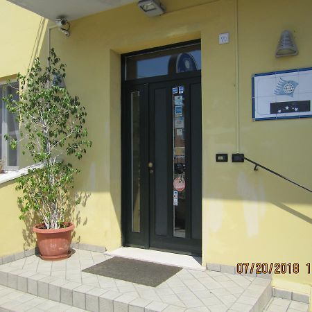 Adelphi Room & Breakfast Феррара Екстер'єр фото