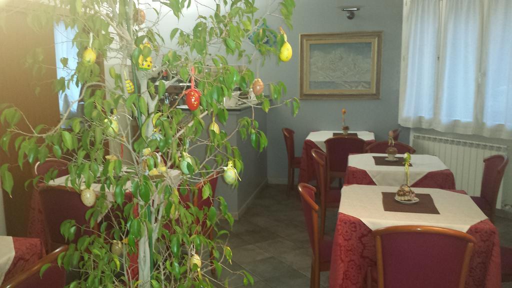 Adelphi Room & Breakfast Феррара Екстер'єр фото