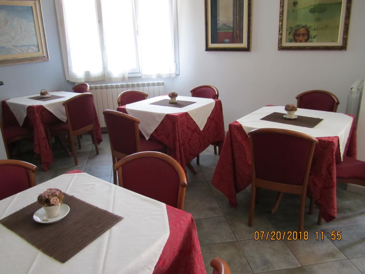 Adelphi Room & Breakfast Феррара Екстер'єр фото
