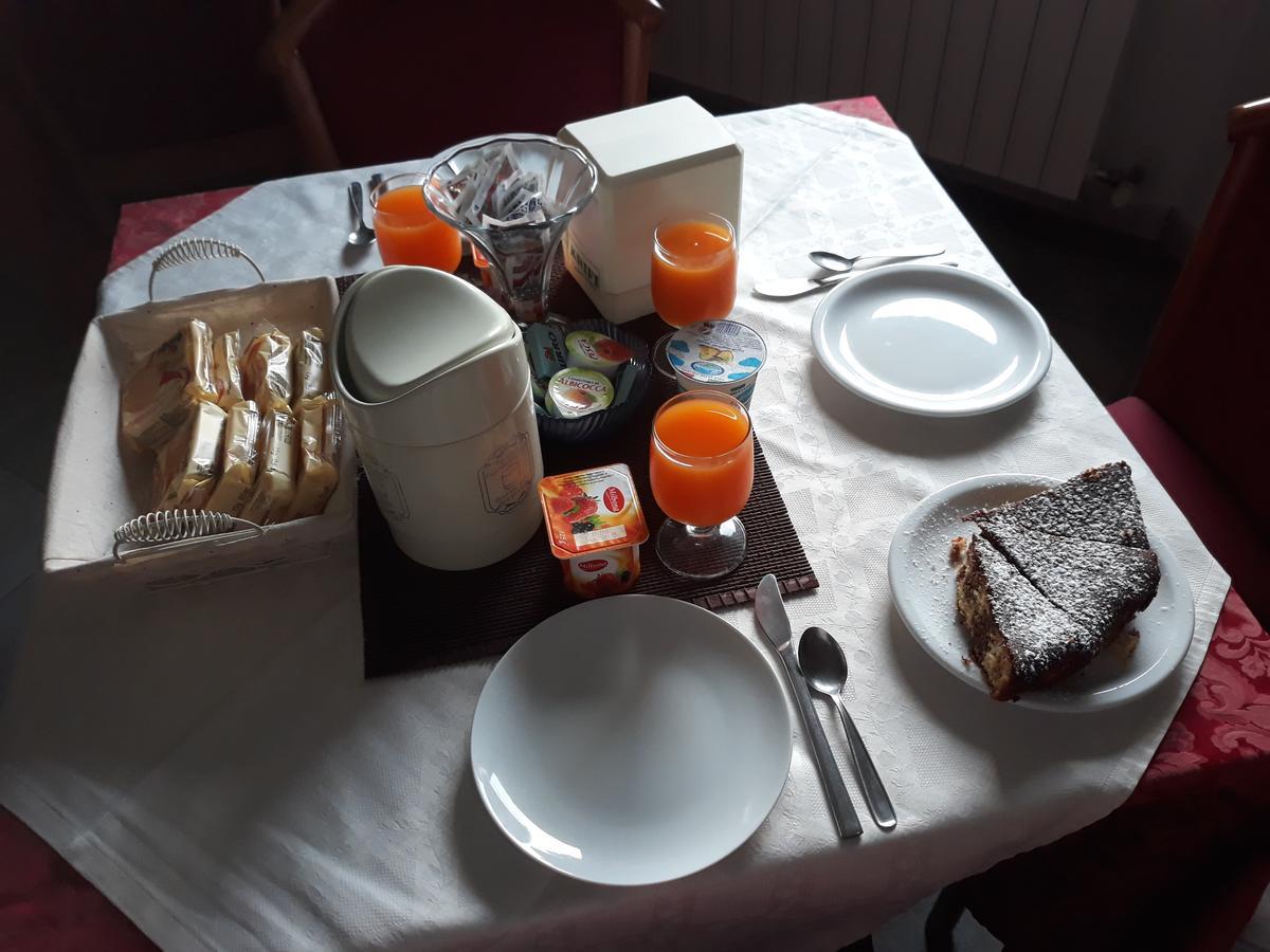 Adelphi Room & Breakfast Феррара Екстер'єр фото